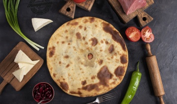 ЭЛЬХОТ   1кг.
(с говядиной, сыром, фасолью и перцем халапеньо) ЭЛЬХОТ   1кг.
(с говядиной, сыром, фасолью и перцем халапеньо)