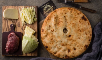 ОРТЕУ    1 кг. 
(с мясом, капустой и сыром) ОРТЕУ    1 кг. 
(с мясом, капустой и сыром)