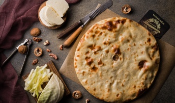 КАБУШКАДЖЫН   1 кг.  (традиционный)
(с капустой,сыром и грецким орехом) КАБУШКАДЖЫН   1 кг.  (традиционный)
(с капустой,сыром и грецким орехом)